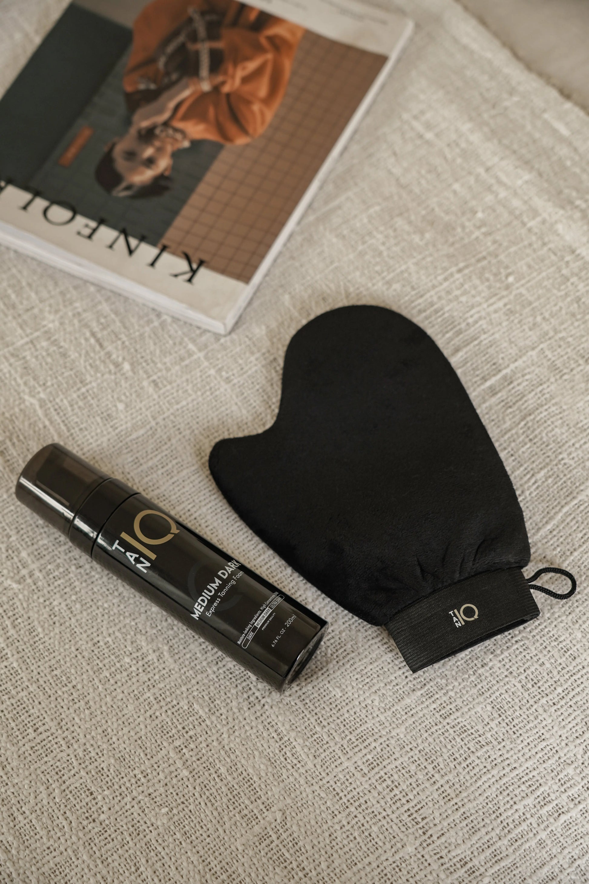 Tan IQ Applicator Mitt Tan IQ